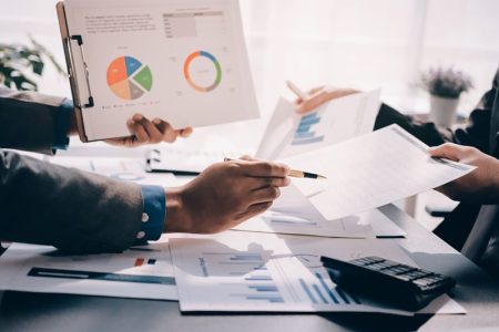 Recht op alle voordelen uit aandelen is aanmerkelijk belang